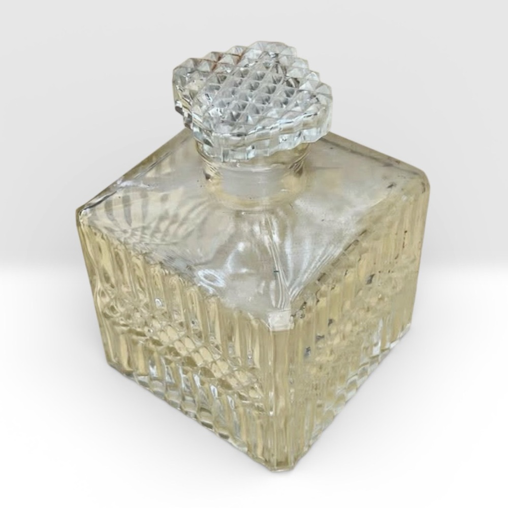 Etched Crystal Decanter with Lid Stopper Vintage